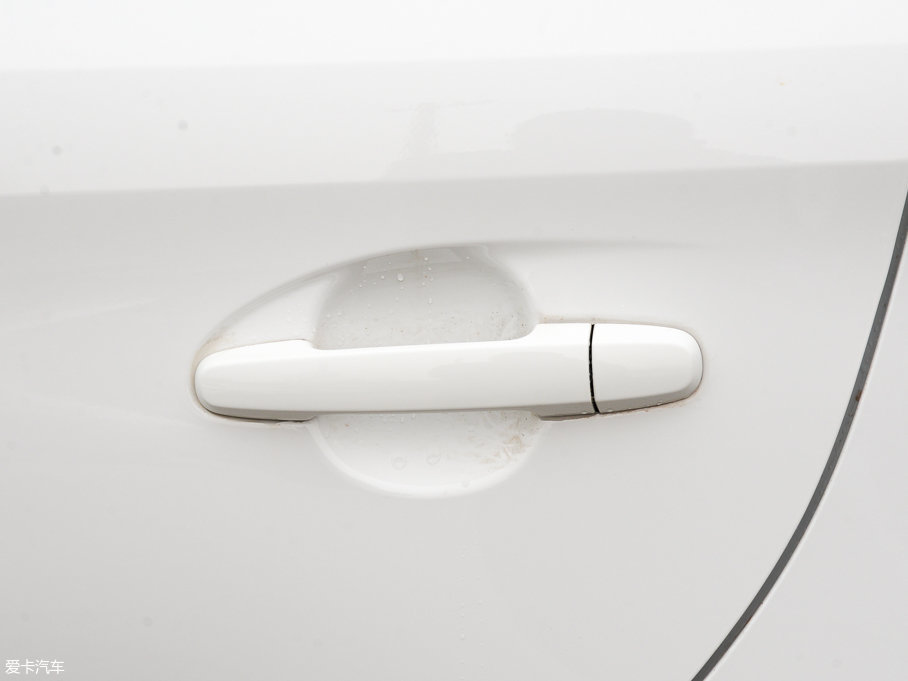 2017YARiS L  1.5E քȄӰ