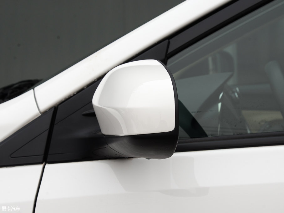 2017YARiS L  1.5E քȄӰ