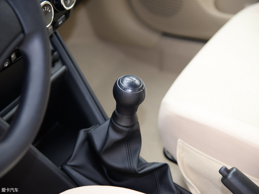 2017YARiS L  1.5E քȄӰ