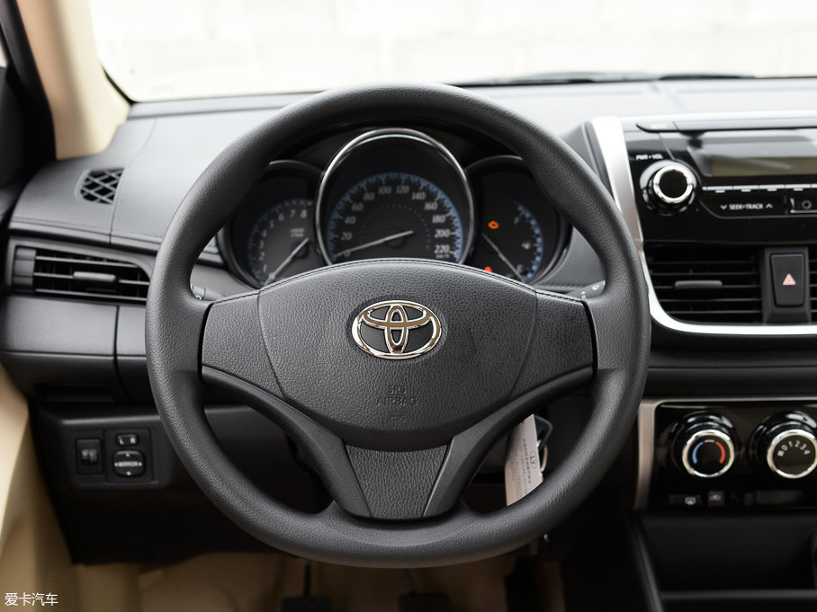 2017YARiS L  1.5E քȄӰ