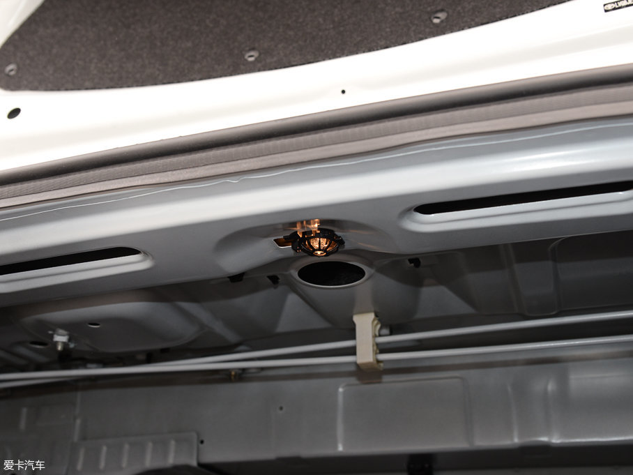 2017YARiS L  1.5E քȄӰ