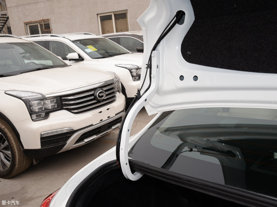 2017YARiS L  1.5E քȄӰ