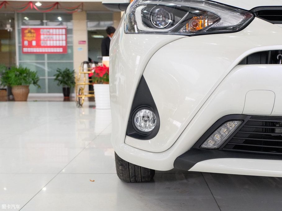 2017YARiS L  1.5GS CVTJӰ