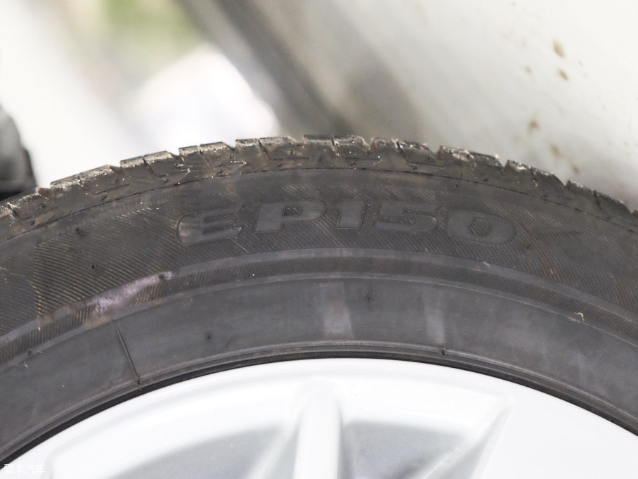 2017YARiS L  1.5GS CVTJ(dng)