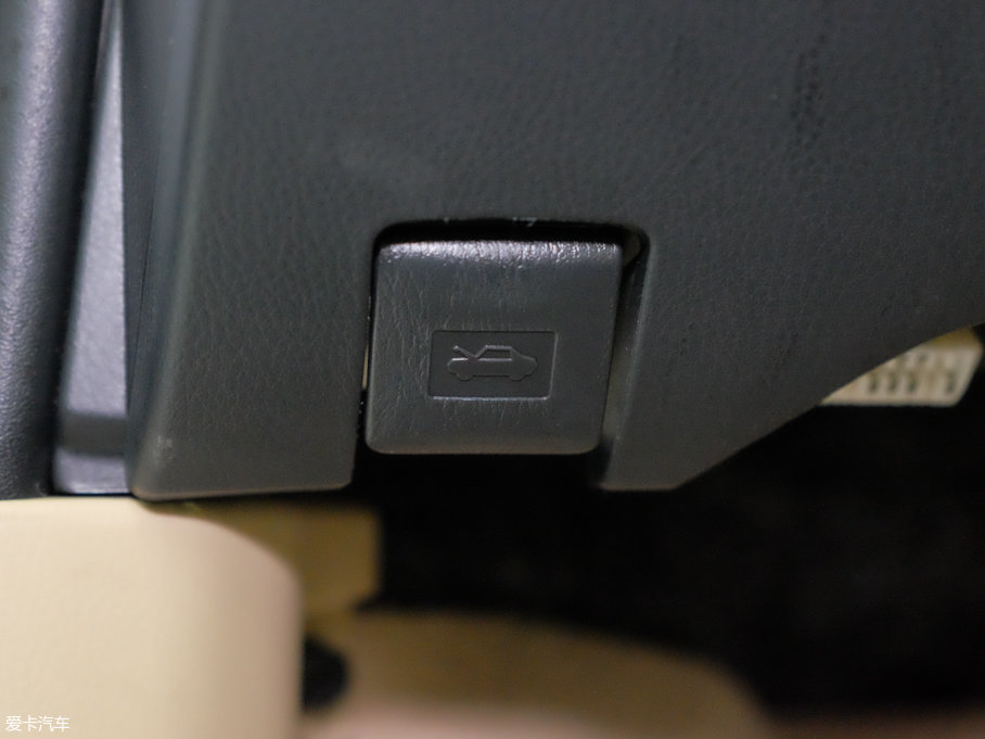 2017YARiS L  1.5GS CVTJӰ