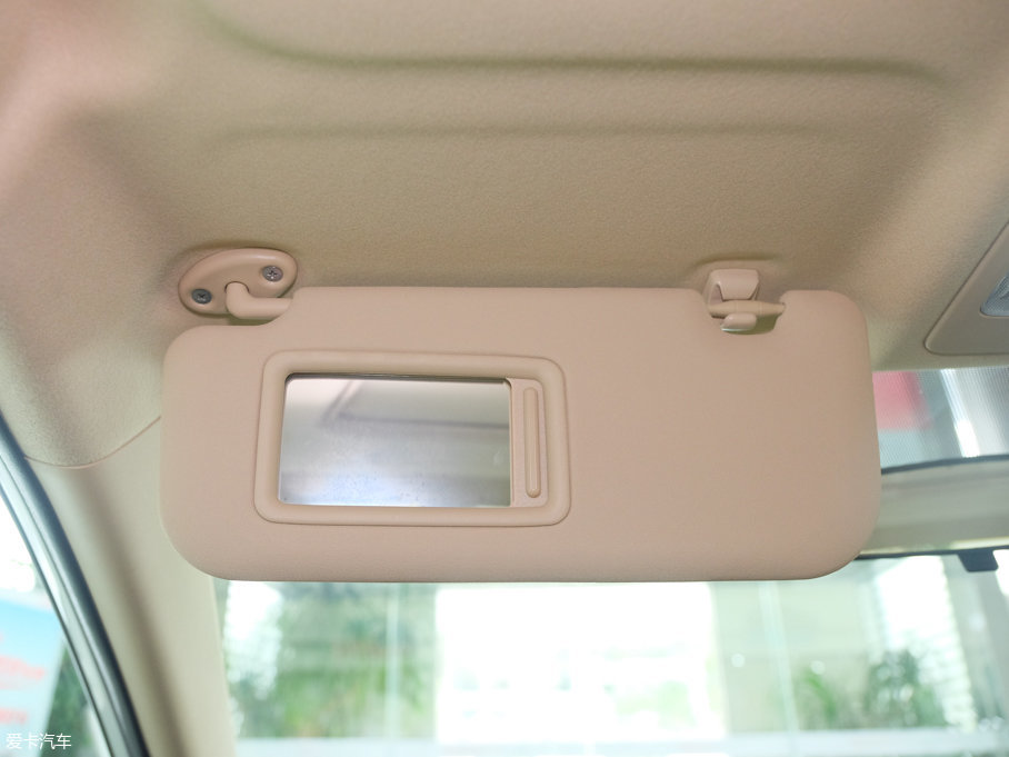 2017YARiS L  1.5GS CVTJ(dng)