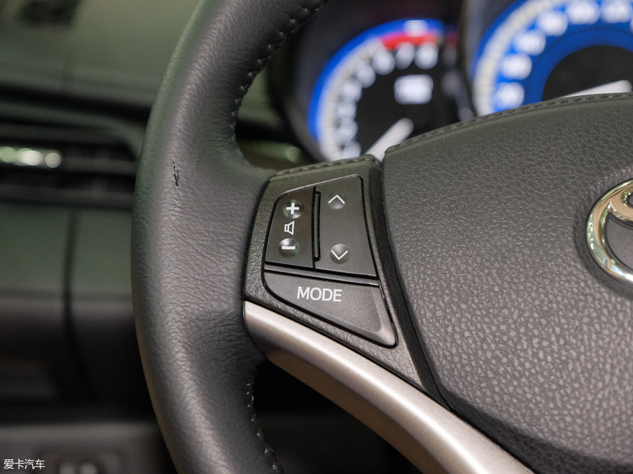 2017YARiS L  1.5GS CVTJӰ