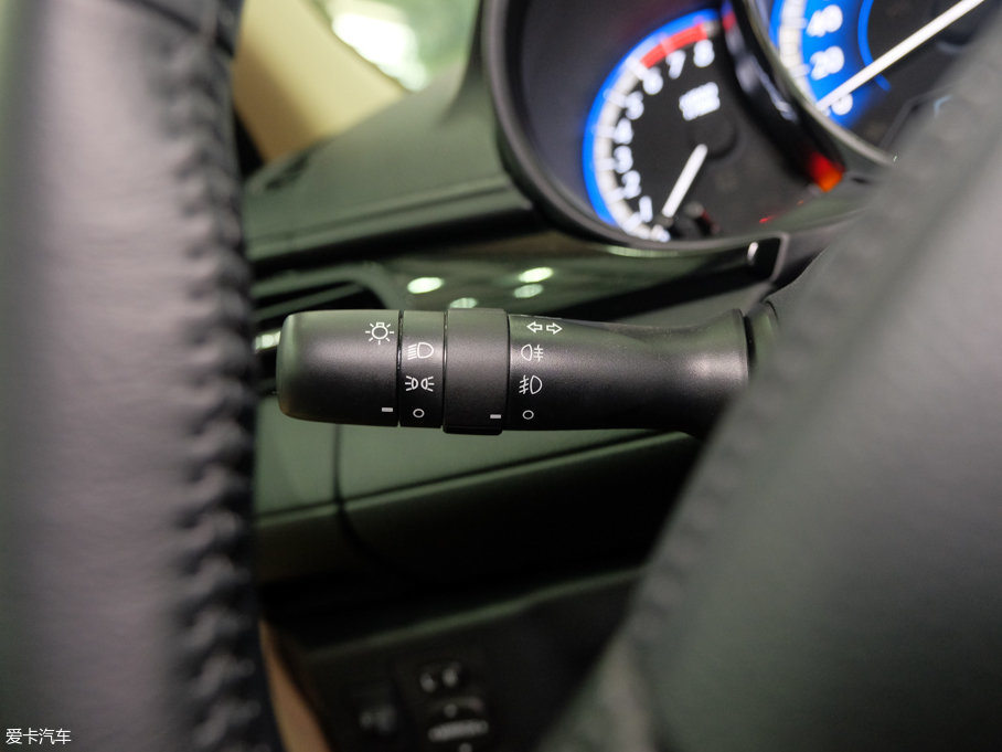 2017YARiS L  1.5GS CVTJӰ