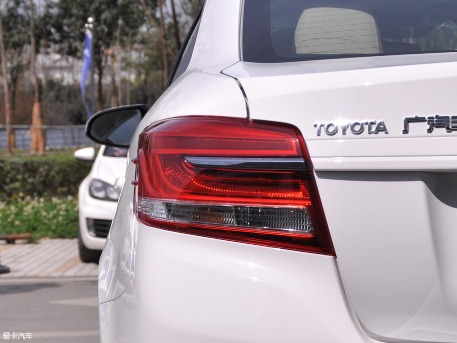 2017YARiS L  1.3E քȄӰ