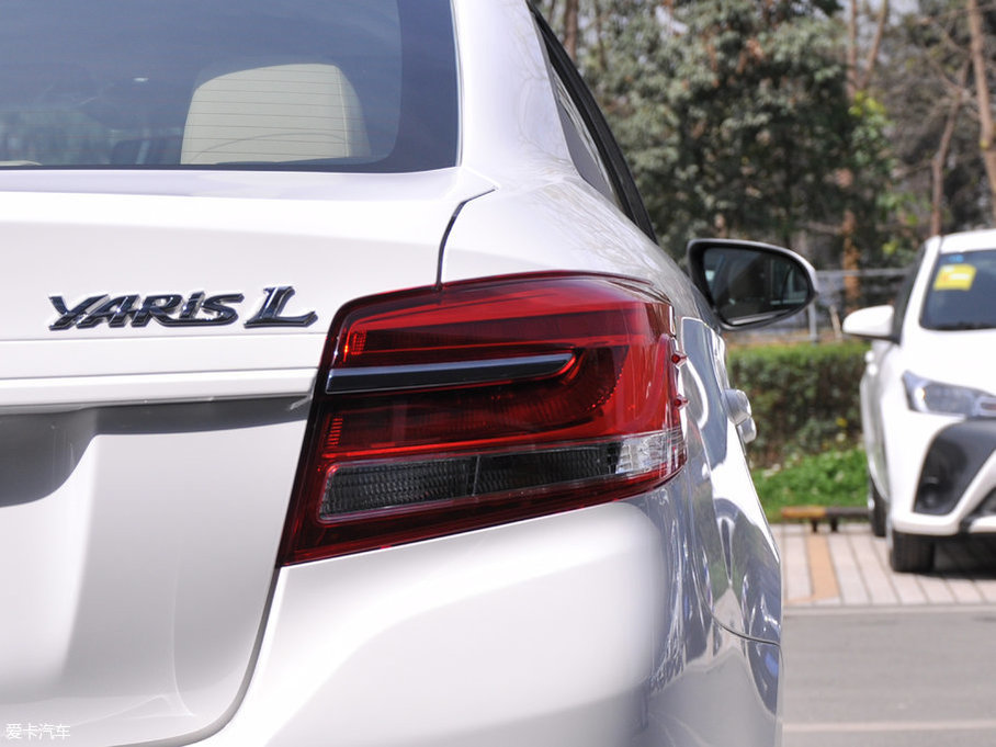 2017YARiS L  1.3E քȄӰ