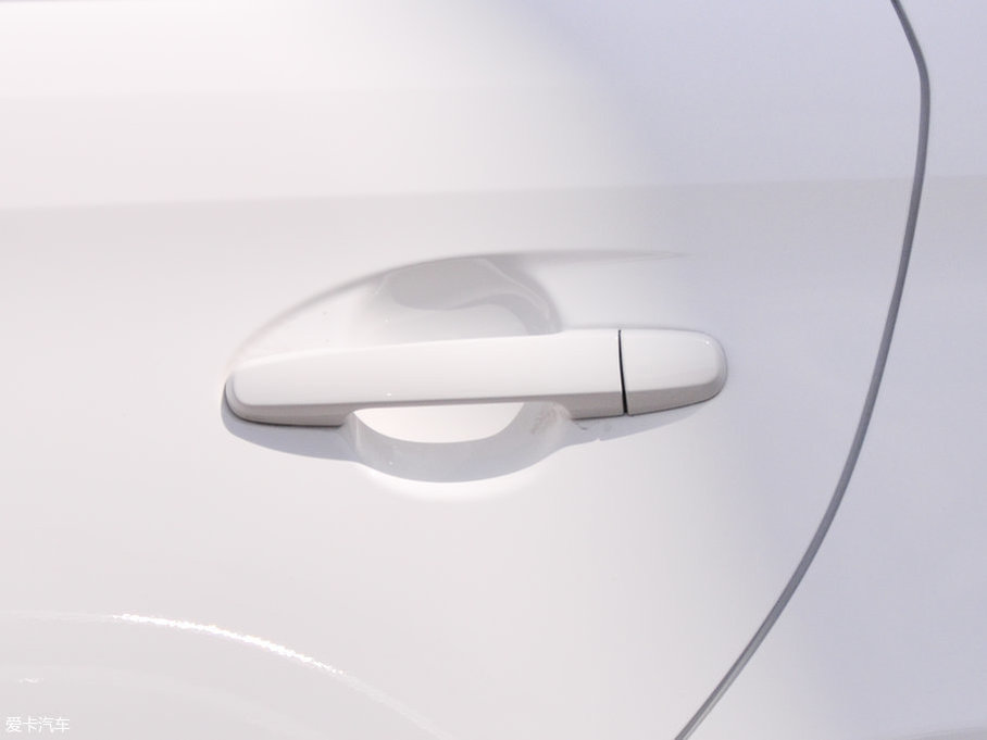 2017YARiS L  1.3E քȄӰ