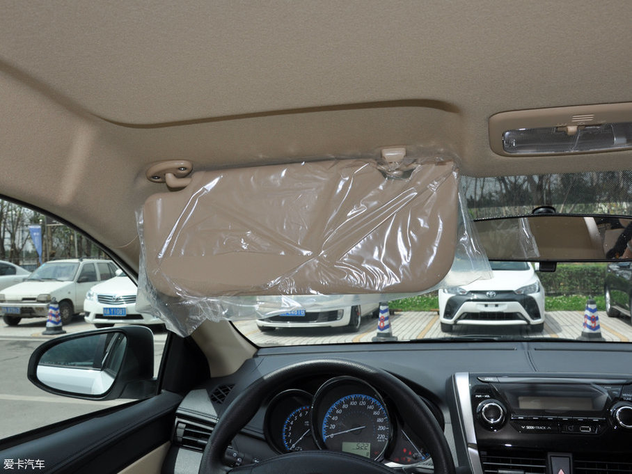 2017YARiS L  1.3E քȄӰ