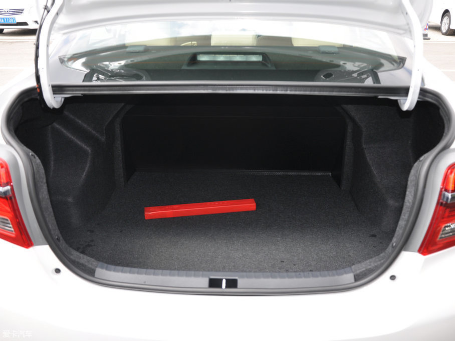 2017YARiS L  1.3E քȄӰ