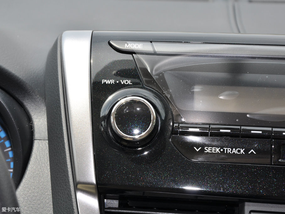 2017YARiS L  1.3E քȄӰ