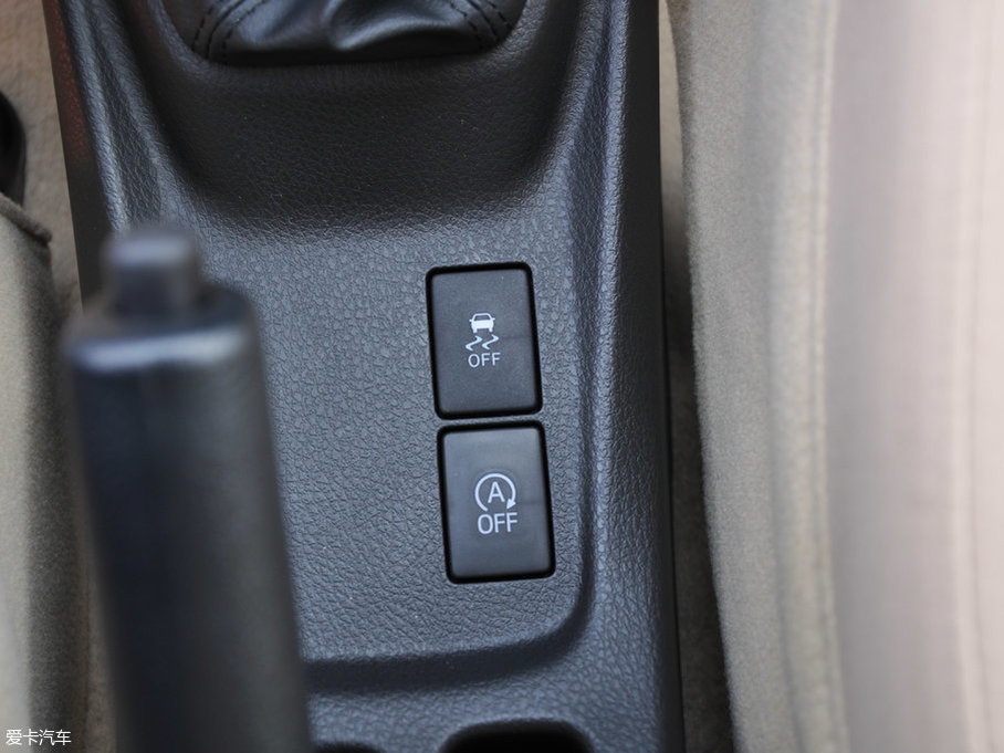 2017YARiS L  1.3E քȄӰ