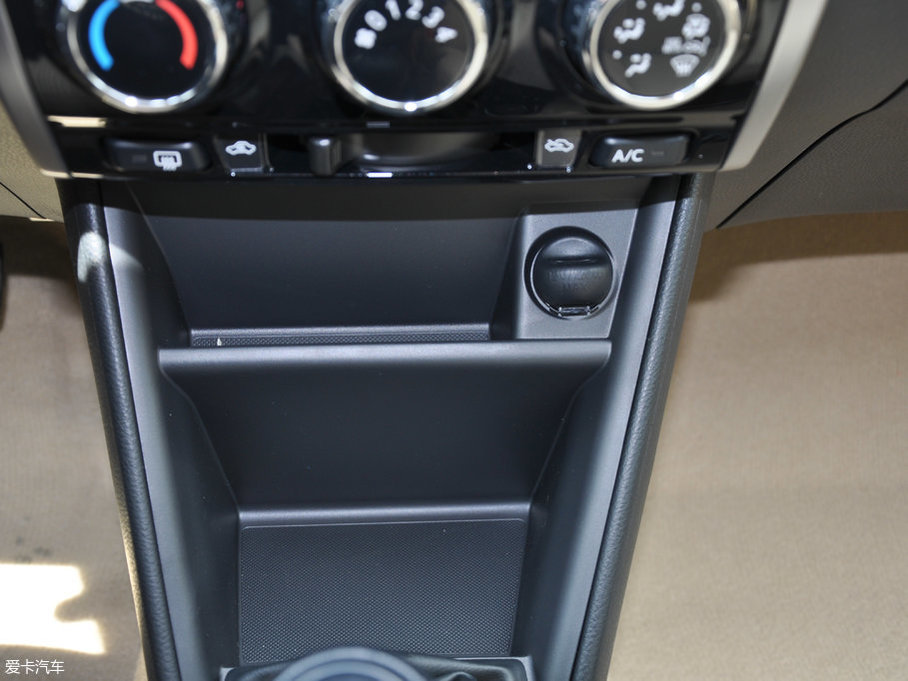 2017YARiS L  1.3E ք(dng)Ȅ(dng)