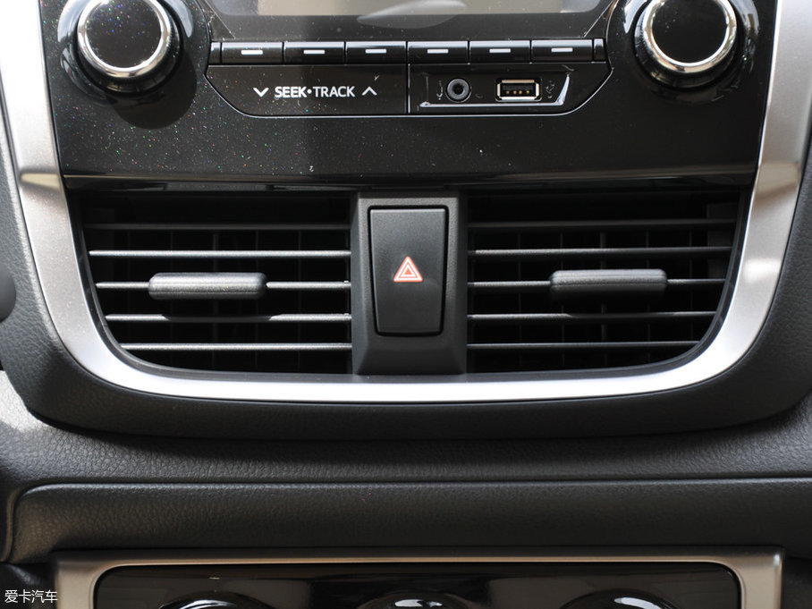 2017YARiS L  1.3E քȄӰ