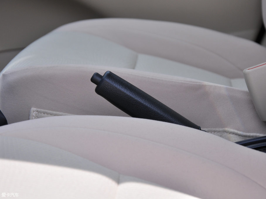 2017��YARiS L ���� 1.3E �ք��ȄӰ�