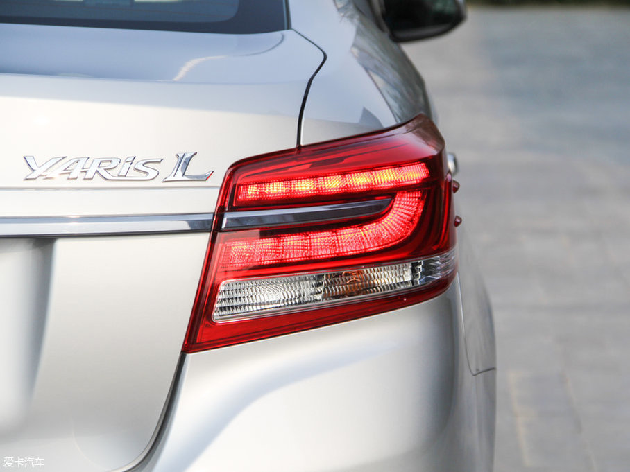 2017YARiS L  1.5GS CVTJӰ