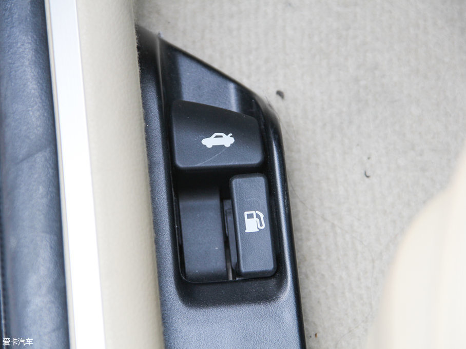 2017YARiS L  1.5GS CVTJӰ