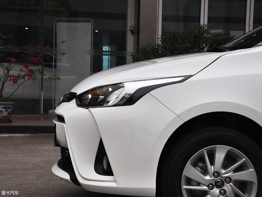 2017YARiS L  1.5G CVTń촰