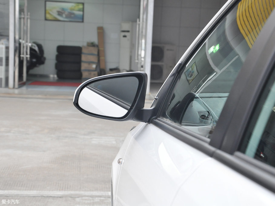 2017YARiS L  1.5G CVTń촰