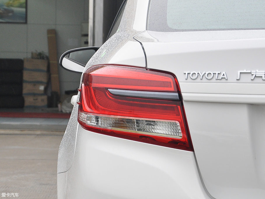 2017YARiS L  1.5G CVTń촰