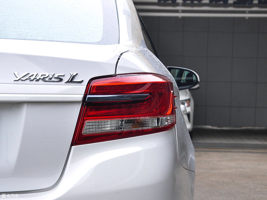 2017YARiS L  1.5G CVTń촰