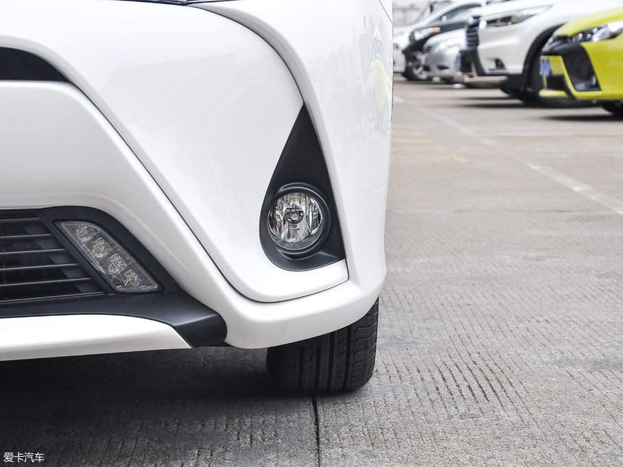 2017YARiS L  1.5G CVTń(dng)촰