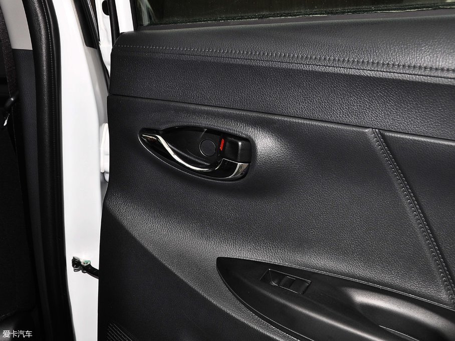 2017YARiS L  1.5G CVTń촰