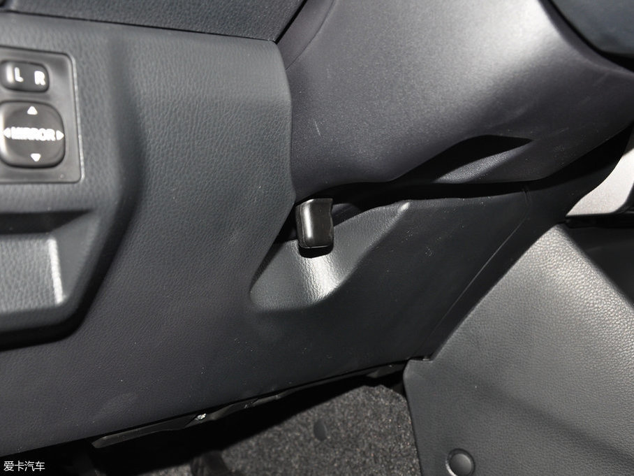 2017YARiS L  1.5G CVTń(dng)촰