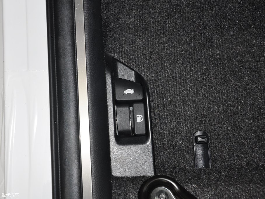 2017YARiS L  1.5G CVTń촰