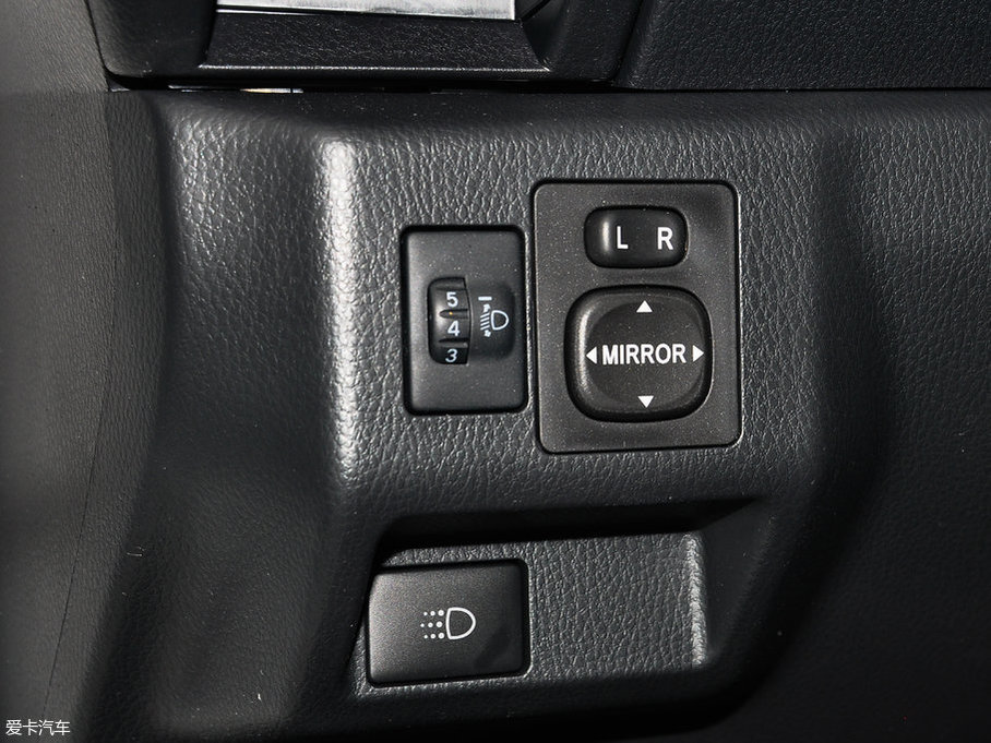 2017YARiS L  1.5G CVTń촰