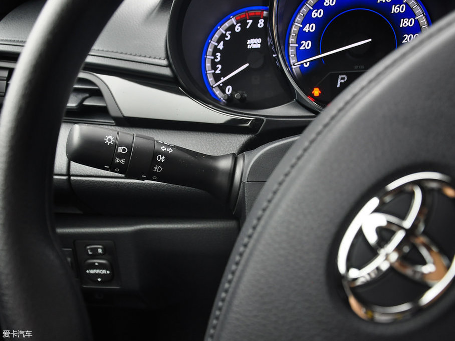 2017YARiS L  1.5G CVTń촰