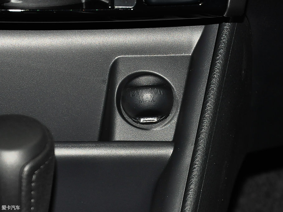 2017YARiS L  1.5G CVTń(dng)촰