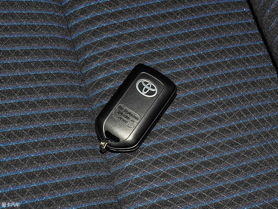 2017YARiS L  1.5G CVTń촰