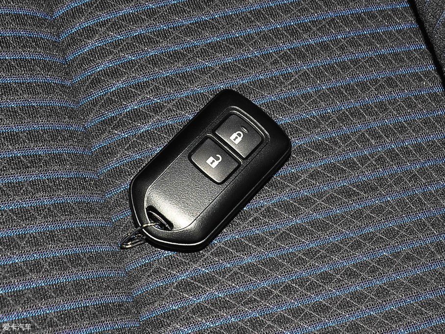 2017YARiS L  1.5G CVTń(dng)촰