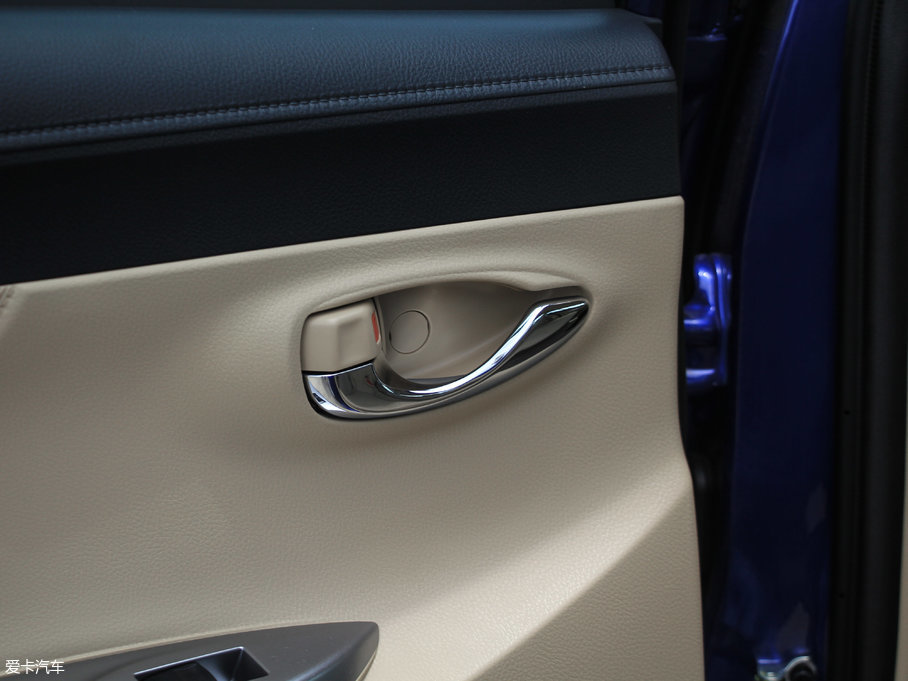 2017YARiS L  1.5GS CVTJӰ