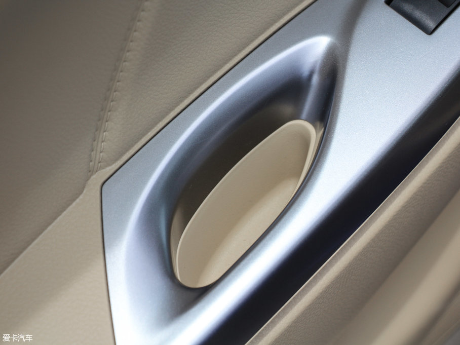 2017YARiS L  1.5GS CVTJӰ