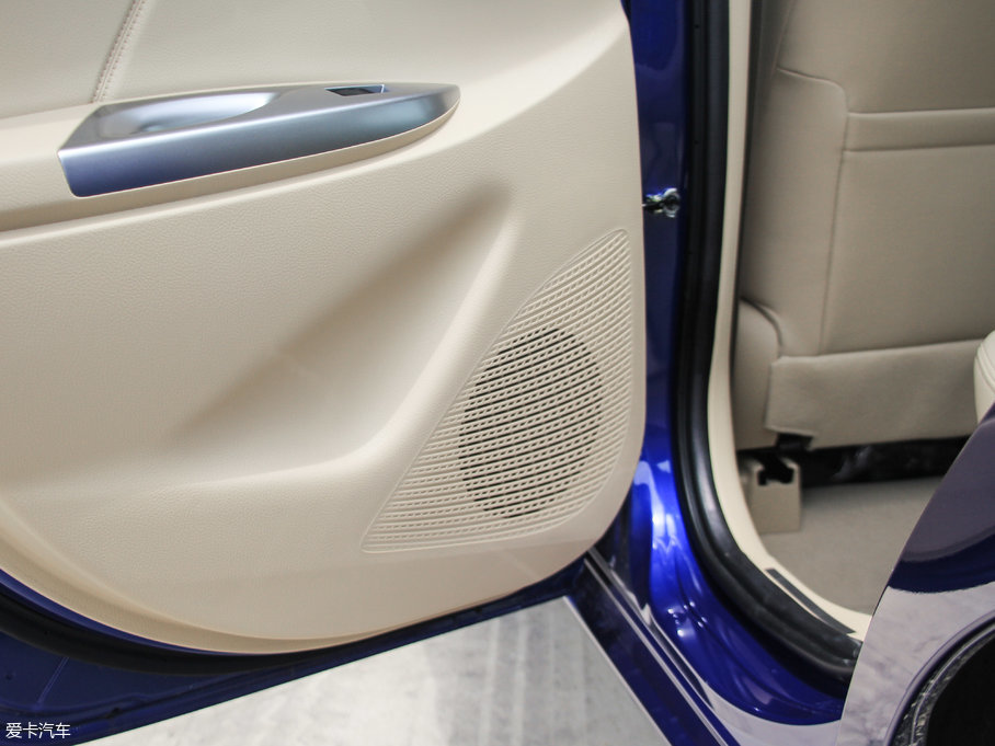 2017YARiS L  1.5GS CVTJӰ