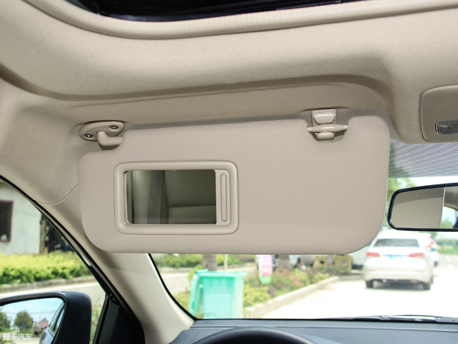 2017YARiS L  1.5GS CVTJ(dng)