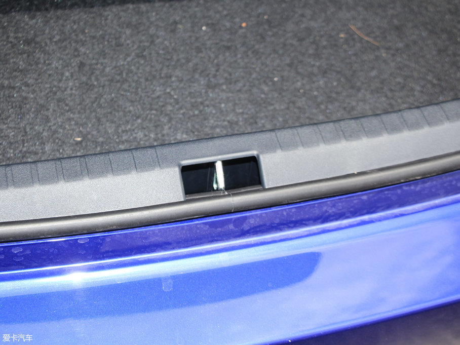 2017YARiS L  1.5GS CVTJӰ