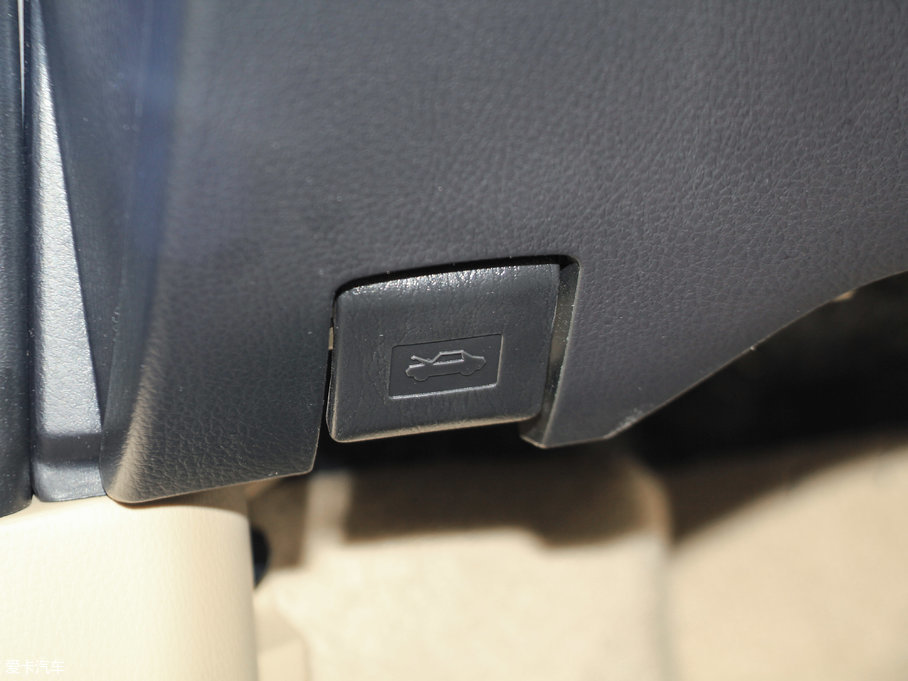 2017YARiS L  1.5GS CVTJ(dng)