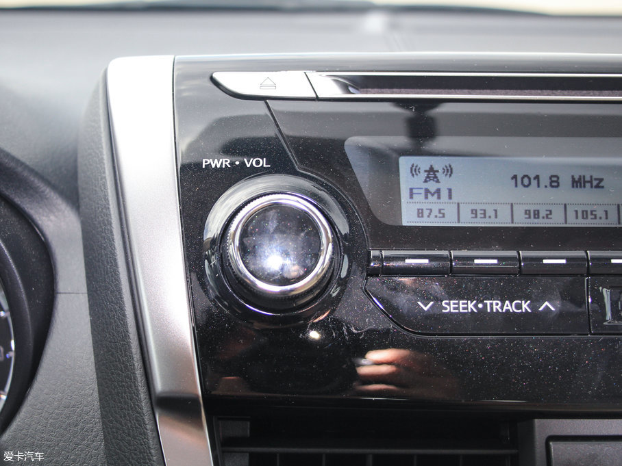 2017��YARiS L ���� 1.5GS CVT�J��(d��ng)��