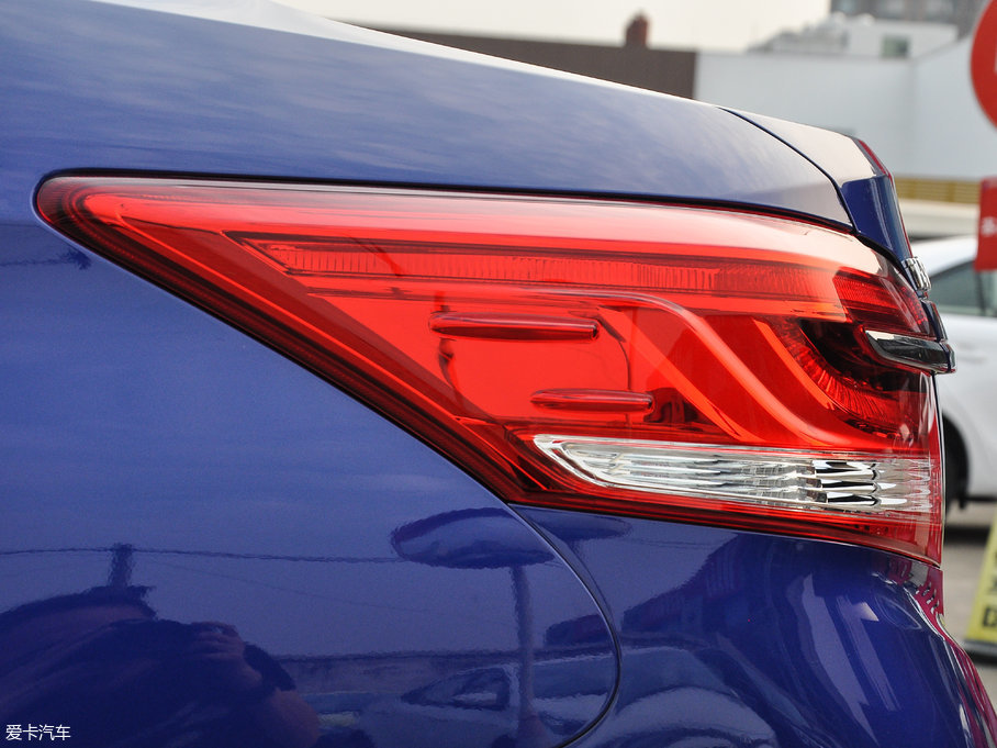 2017YARiS L  1.5G CVTńӰ