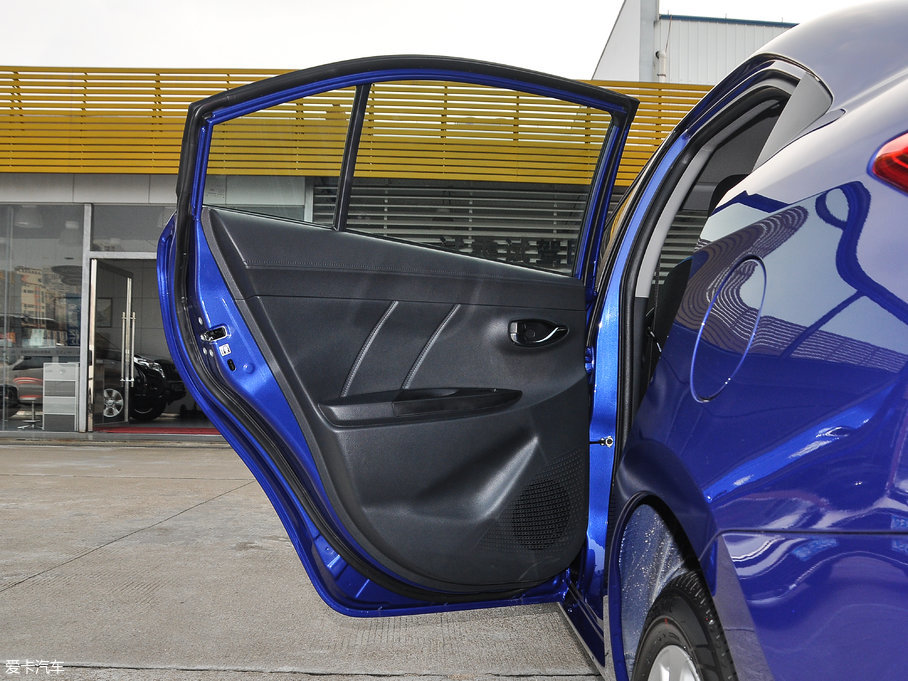 2017YARiS L  1.5G CVTńӰ