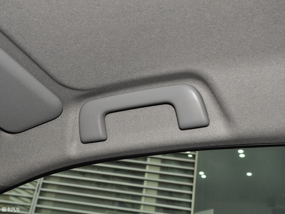 2017YARiS L  1.5G CVTńӰ