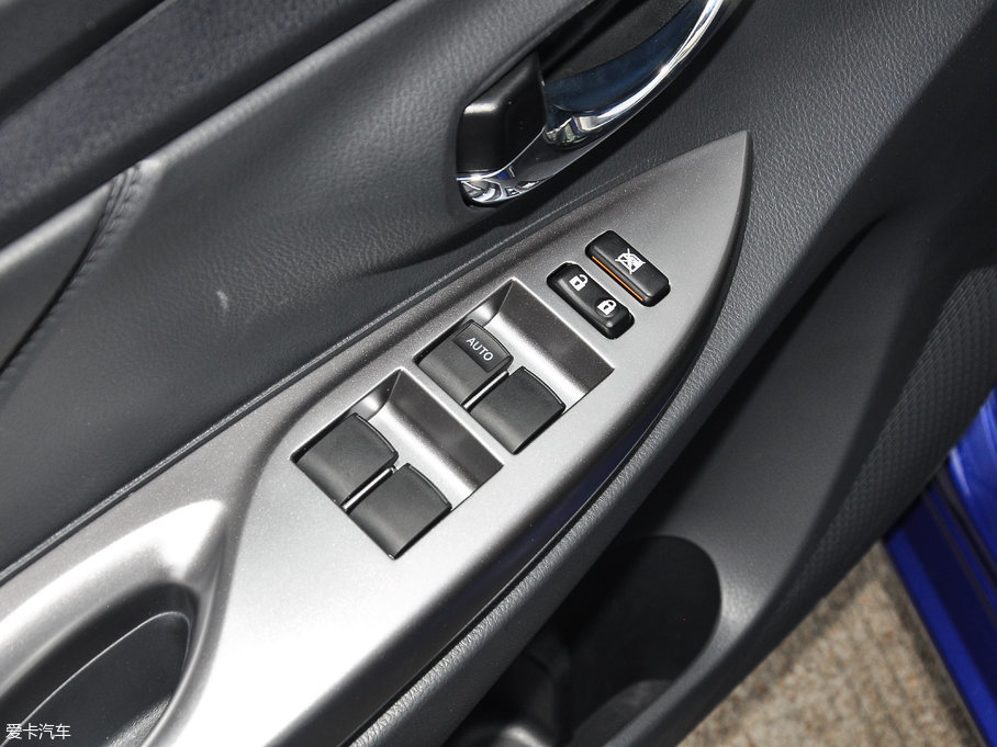 2017YARiS L  1.5G CVTńӰ