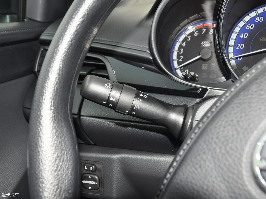 2017YARiS L  1.5G CVTńӰ