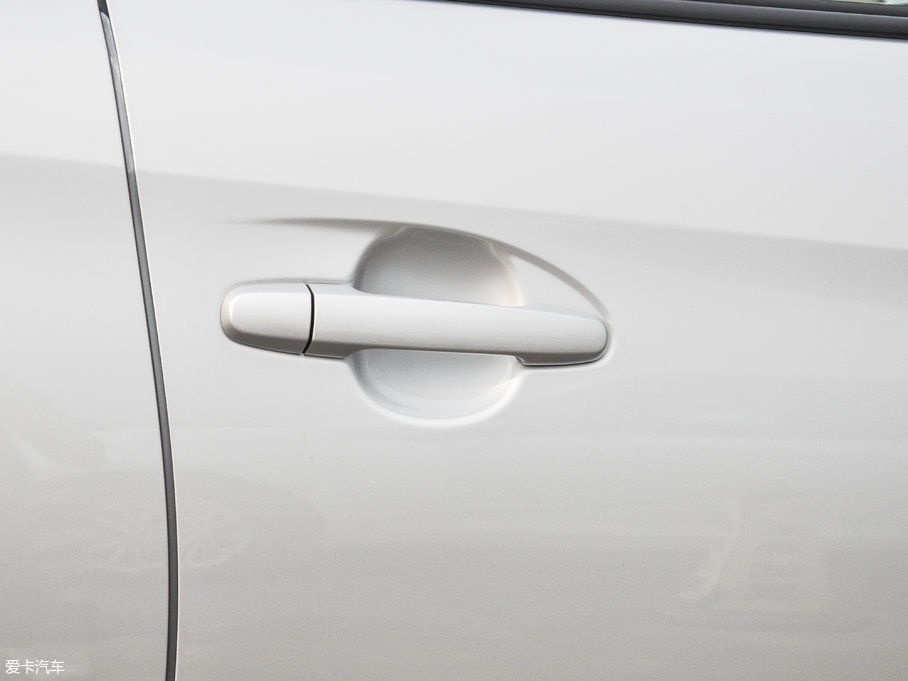 2017YARiS L  1.5G CVTńӰ